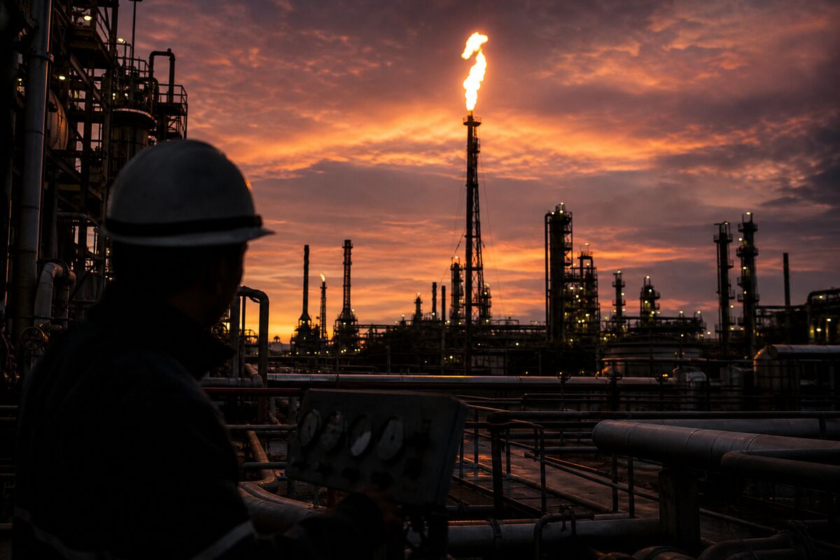 Impact of US-Iran Military Tensions on Treasury Yields and Oil Prices